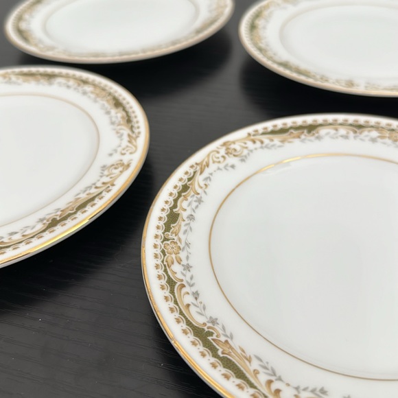 4 Queen Anne Signature Collection Select Fine China Bread/Dessert Plates - Picture 13 of 13